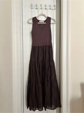 TAYLOR Women's Sleeveless V-Neck Maxi Dress in Deep Brown